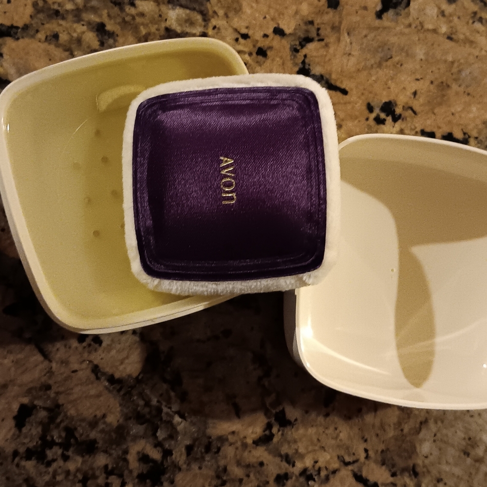 VINTAGE Avon Translucent Loose Powder.